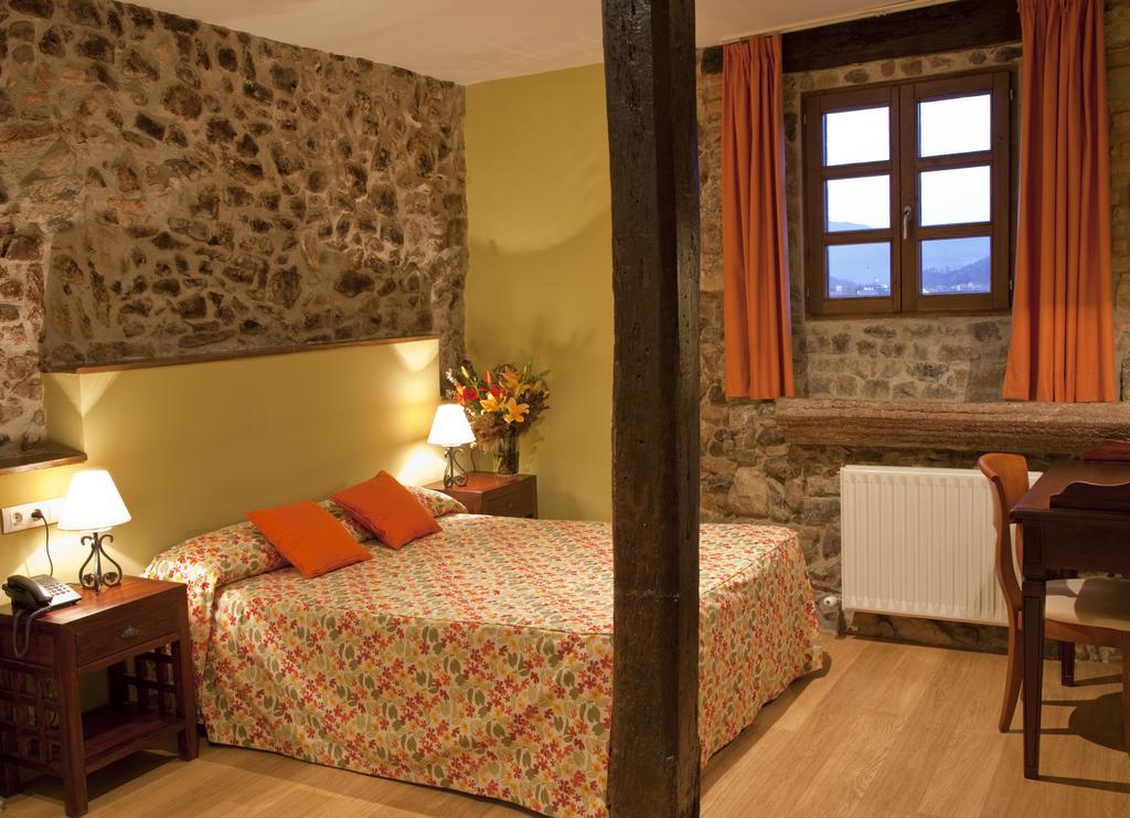 Hotel Casona Cuervo San Tirso de Candamo Ngoại thất bức ảnh
