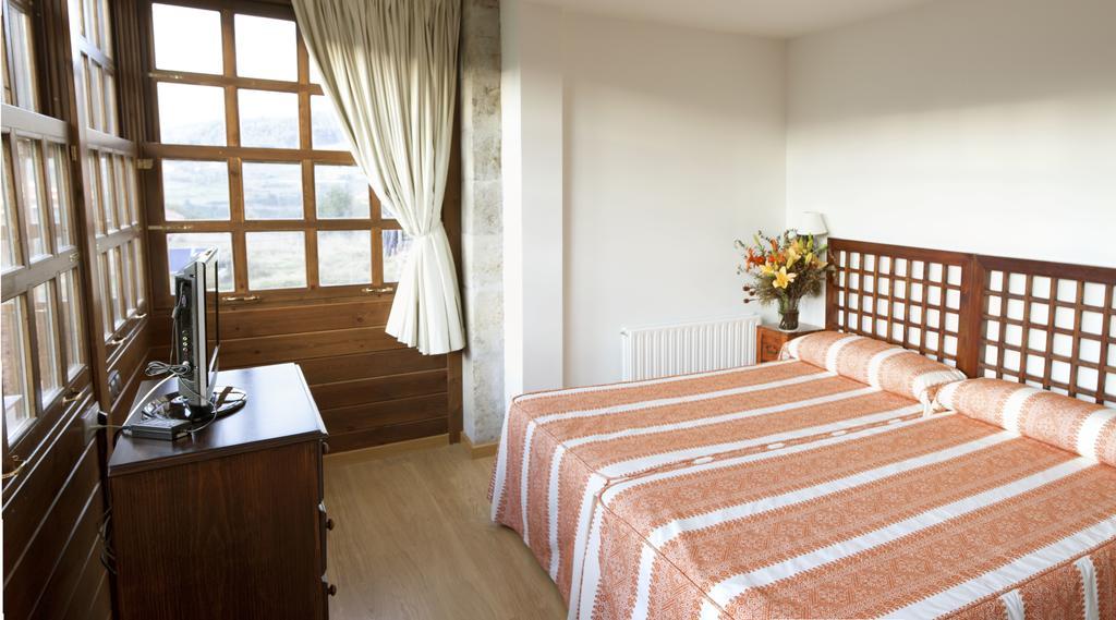 Hotel Casona Cuervo San Tirso de Candamo Ngoại thất bức ảnh
